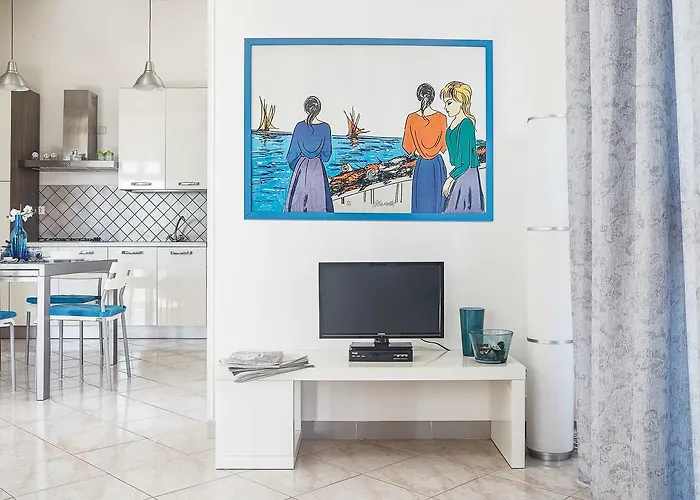 Apartment Marina Few Mt From